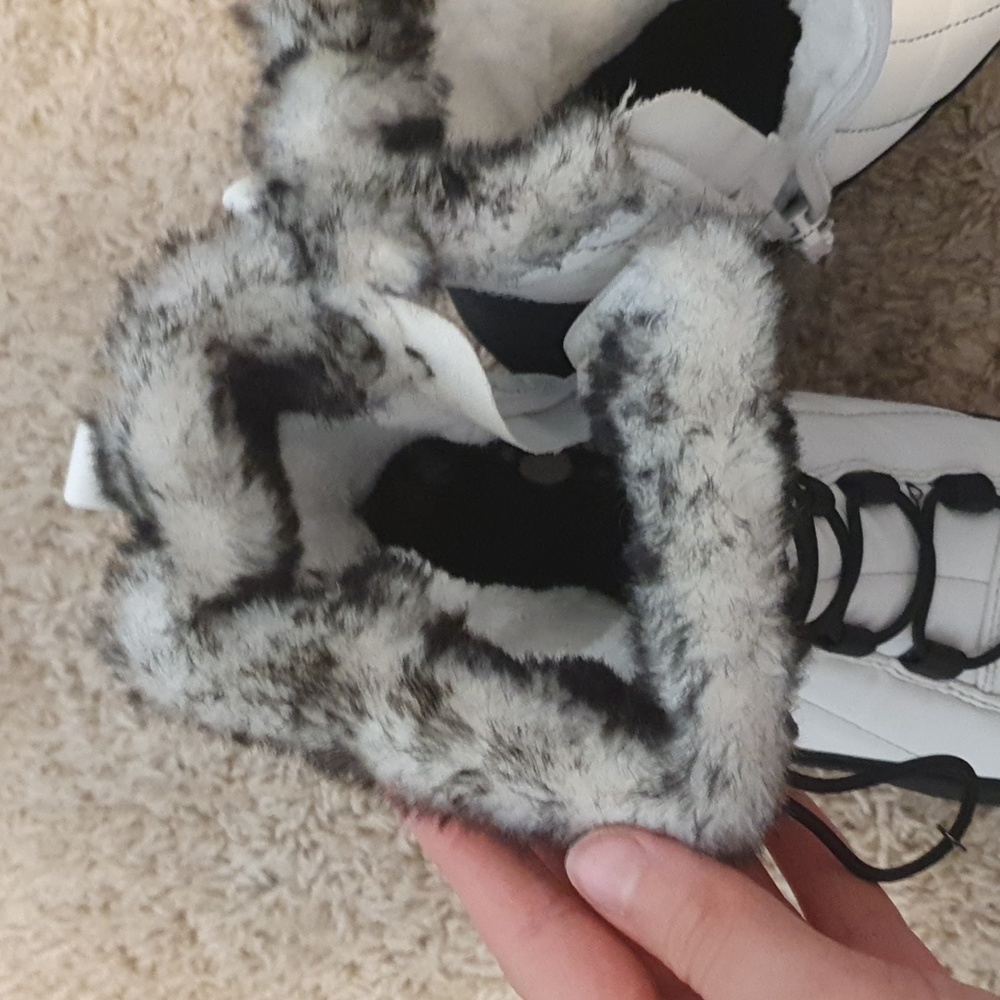 Totes snow boots - Picture 4 of 13